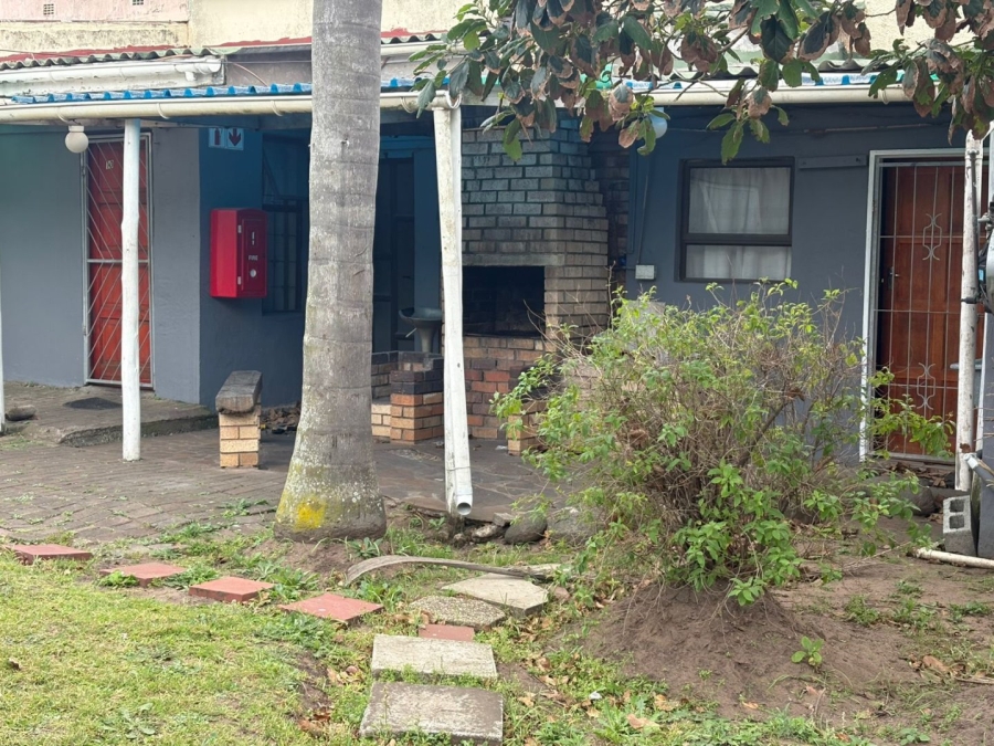 10 Bedroom Property for Sale in Quigney Eastern Cape